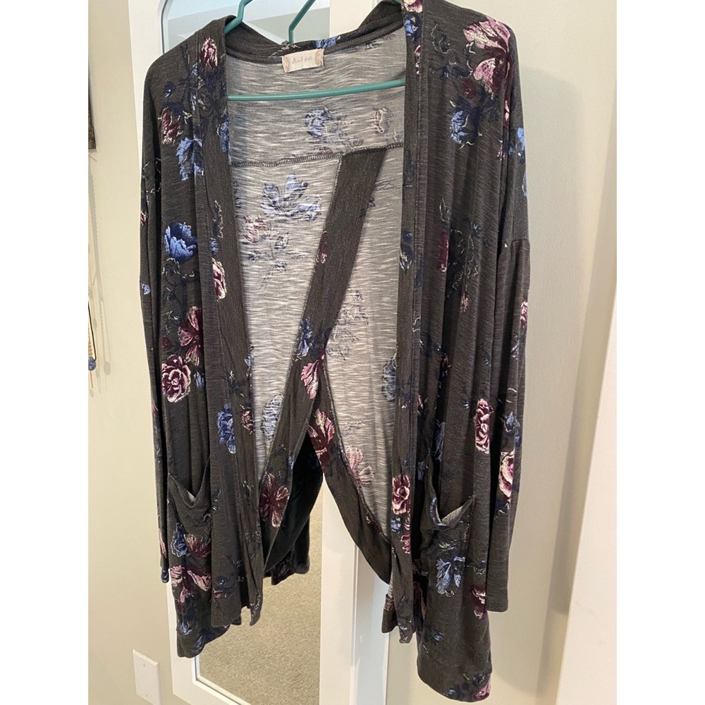 altar’d state size L floral sweater with cross back and pockets